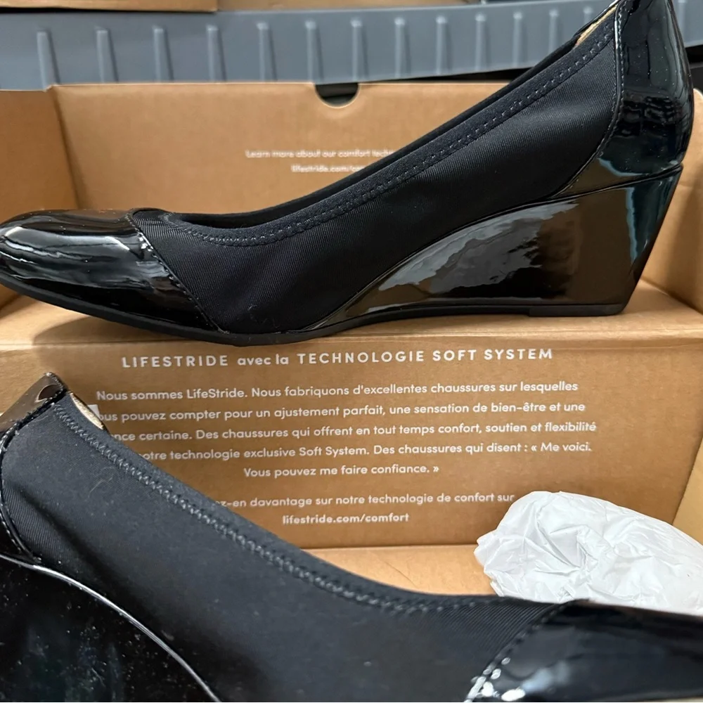 Lifestride Juliana‎ wedge pump stretch new 11